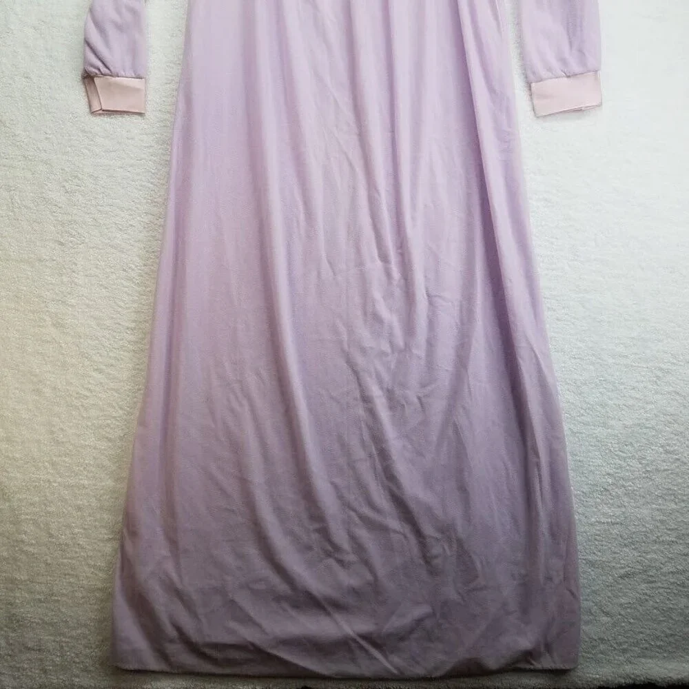 Helen of Troy Nightgown Womens Medium Nylon‎ Vintage Purple Made in USA